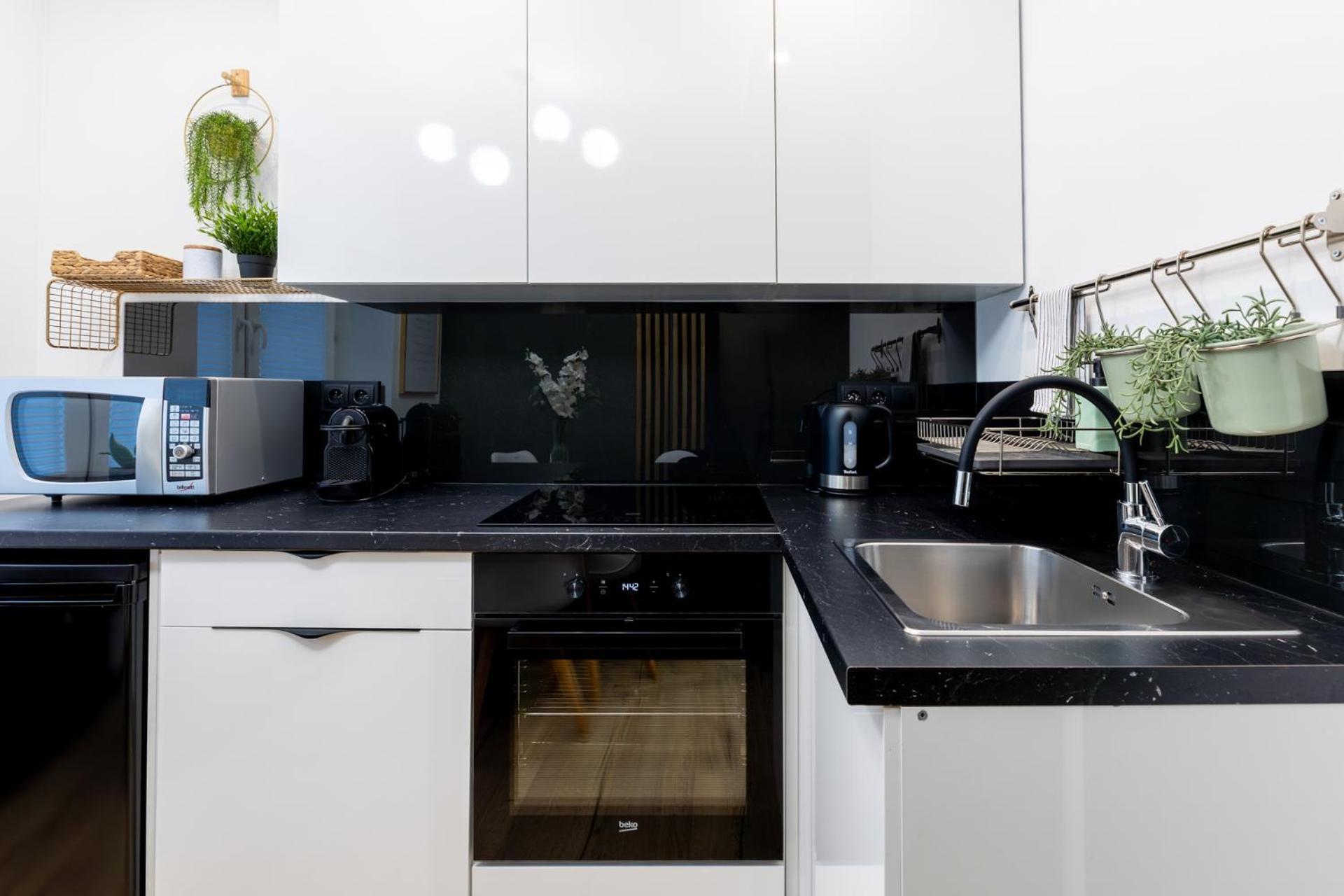 Apartamenty Premium, Faktura Vat, Zrodlowa Centrum Parter Ground Floor Parking Super Lokalizacja Two Bedrooms Kitchen 50 M2 凯尔采 外观 照片