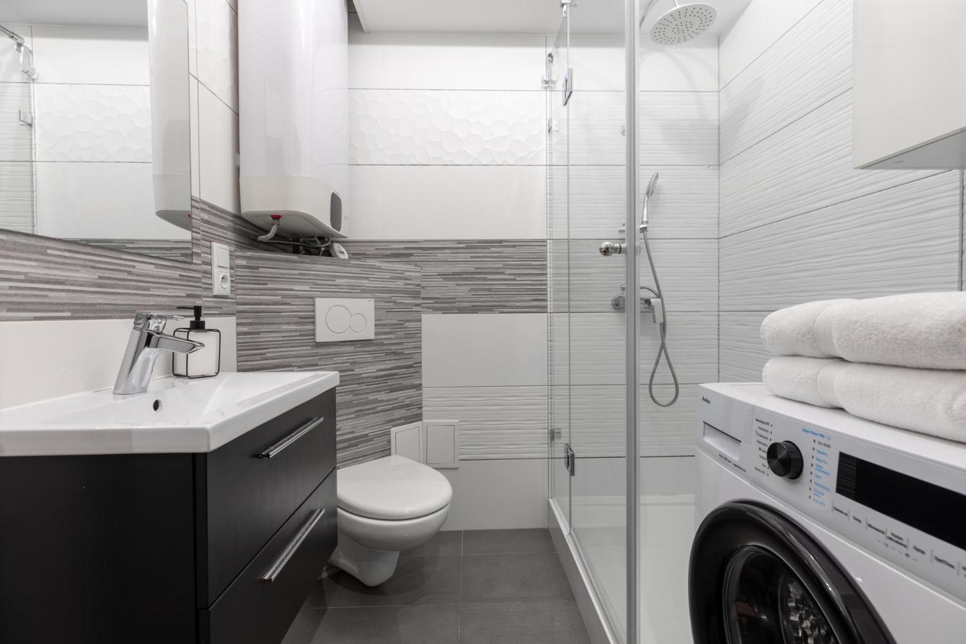 Apartamenty Premium, Faktura Vat, Zrodlowa Centrum Parter Ground Floor Parking Super Lokalizacja Two Bedrooms Kitchen 50 M2 凯尔采 外观 照片