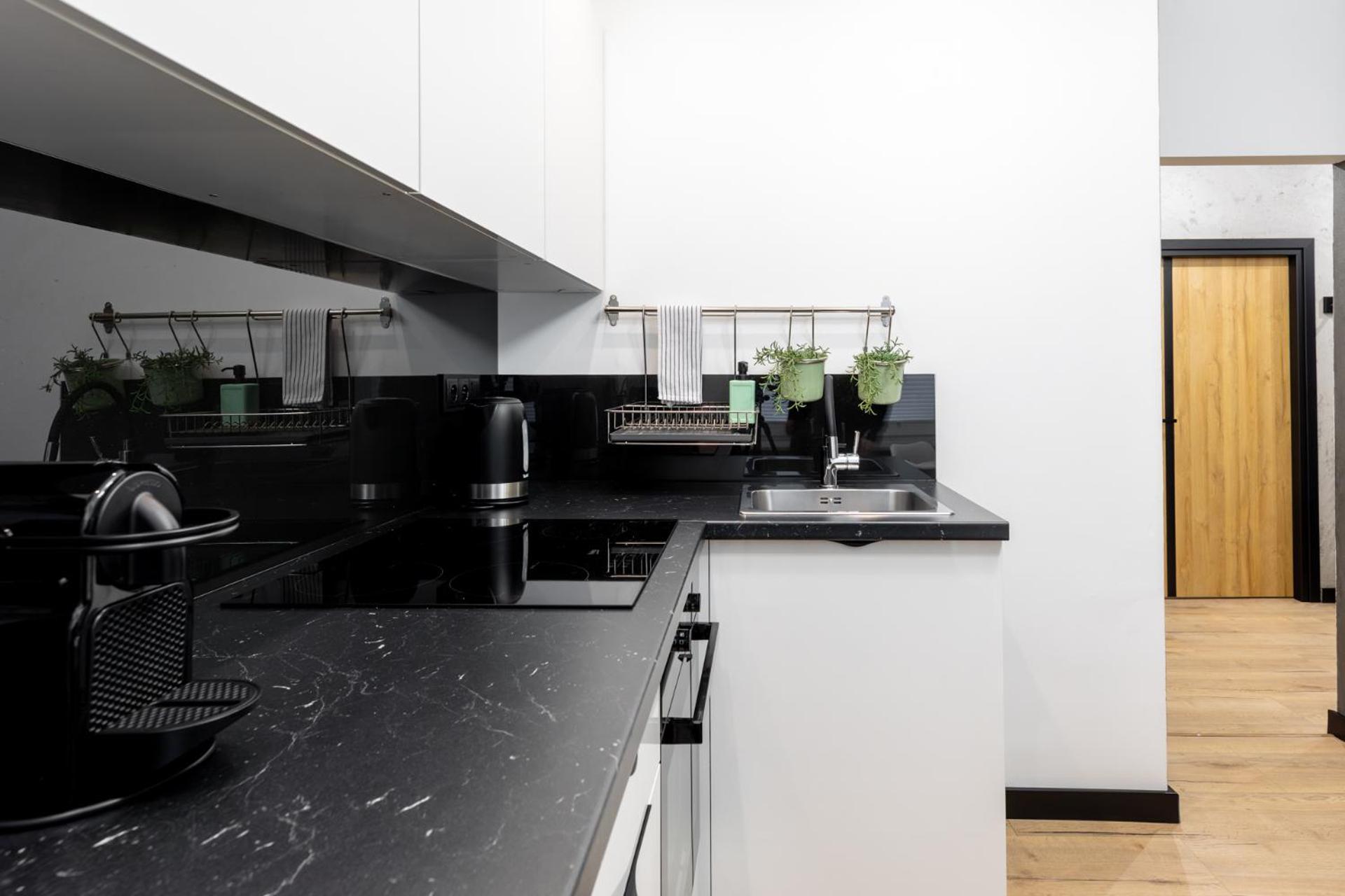 Apartamenty Premium, Faktura Vat, Zrodlowa Centrum Parter Ground Floor Parking Super Lokalizacja Two Bedrooms Kitchen 50 M2 凯尔采 外观 照片